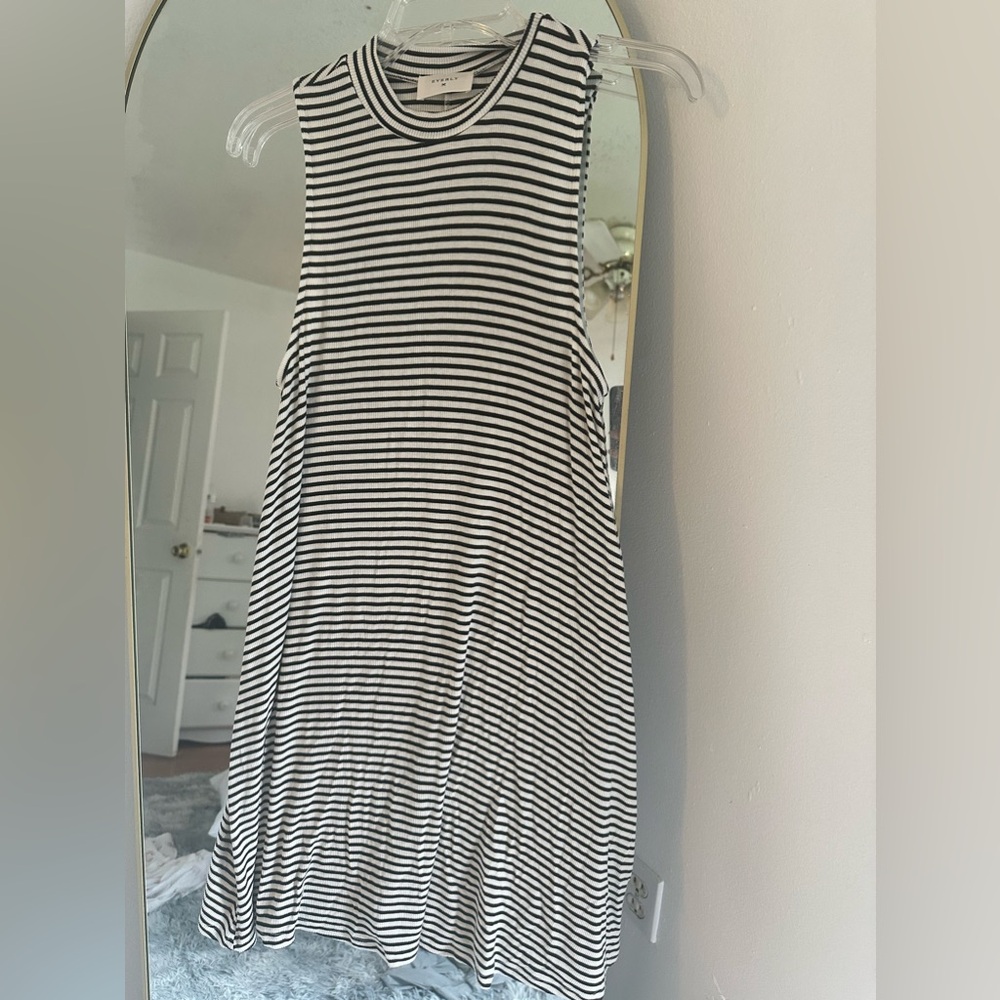 Everly Anthrοpologie Dress Size M